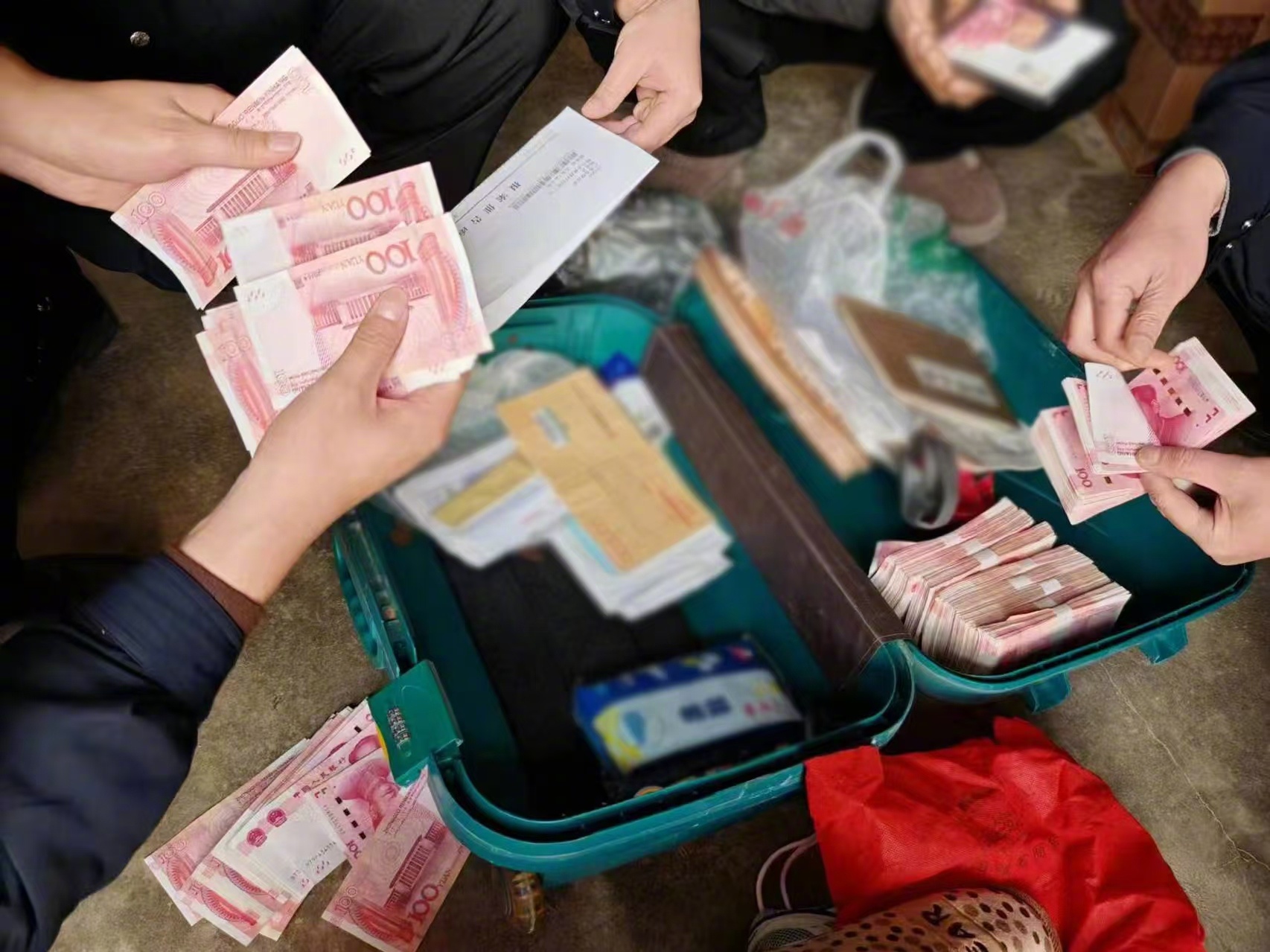 最新带现金几十万能过安检方法分析(最方便真实的安吉携带现金过安检有具体规定吗方法)