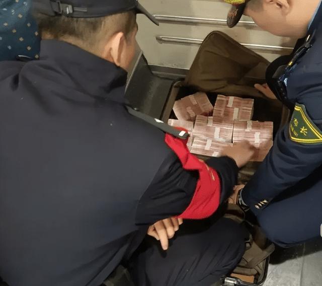 最新带现金几十万能过安检方法分析(最方便真实的安吉携带现金过安检有具体规定吗方法)